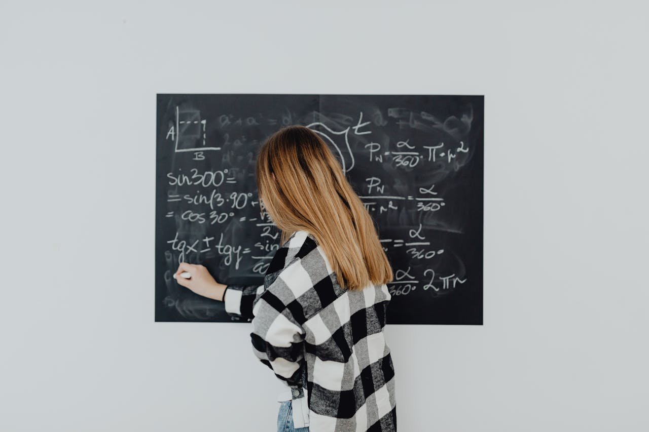 Tutor guiding students through an interactive lesson